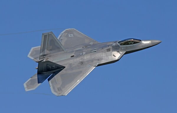 ΑΕΡΟΣΚΑΦΟΣ ΠΙΛΟΤΟΣ ΚΑΤΑΡΡΙΨΗ