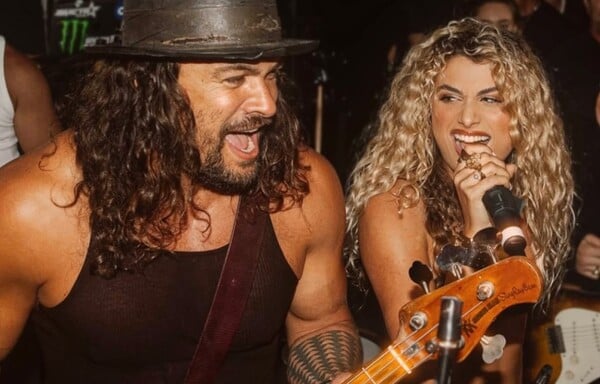 ANTIGONI ΤΖΕΙΣΟΝ ΜΟΜΟΑ