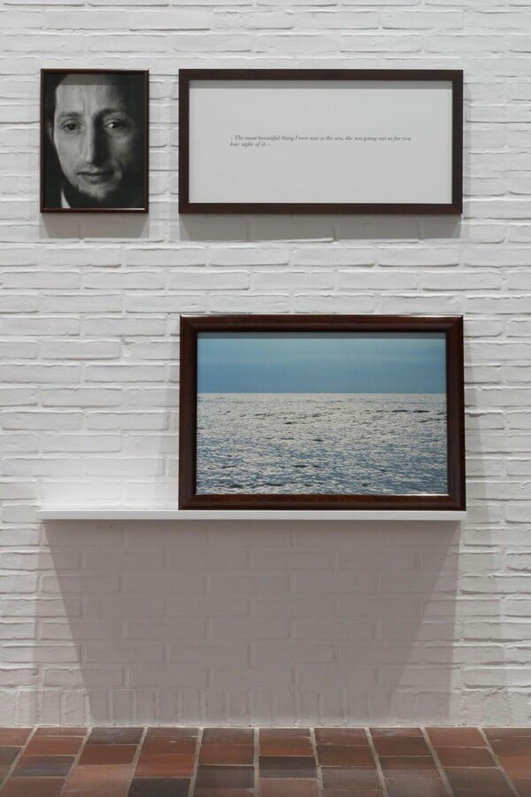 Sophie Calle: η έκθεση όπου η απουσία, η μνήμη και ο πόθος γίνονται τέχνη