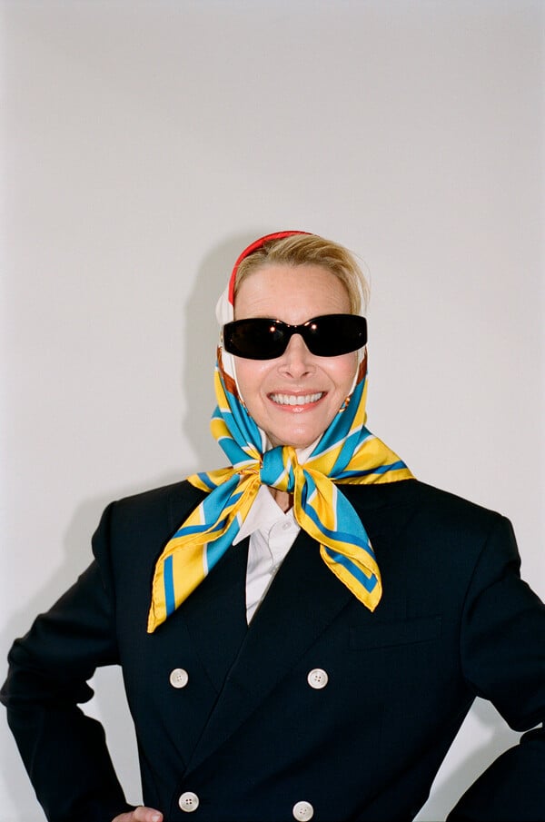 Η Lisa Kudrow λέει ότι οι σημερινές κωμωδίες φοβούνται το αστείο που τσιμπάει