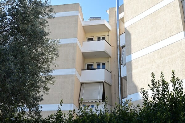 ΜΑΡΟΥΣΙ ΠΤΩΣΗ ΓΥΝΑΙΚΑ ΤΕΤΑΡΤΟΣ ΟΡΟΦΟΣ ΝΟΣΟΚΟΜΕΙΟ ΤΡΑΥΜΑΤΙΣΜΟΣ ΣΥΛΛΗΨΗ