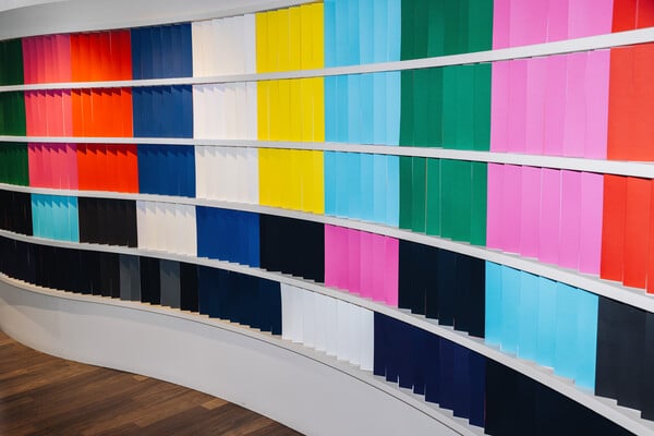 Αριάδνη Περράκη: «Το χαρτί είναι ένα ήσυχο προϊόν που έχει τη δυνατότητα να φιλοξενήσει τα πάντα»