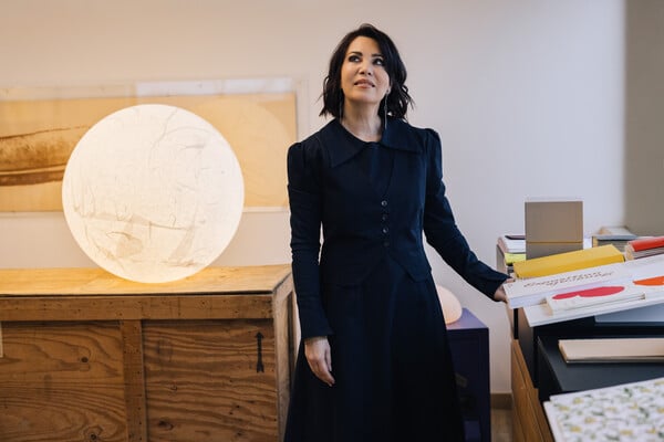 Αριάδνη Περράκη: «Το χαρτί είναι ένα ήσυχο προϊόν που έχει τη δυνατότητα να φιλοξενήσει τα πάντα»