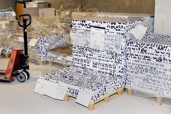 Αριάδνη Περράκη: «Το χαρτί είναι ένα ήσυχο προϊόν που έχει τη δυνατότητα να φιλοξενήσει τα πάντα»