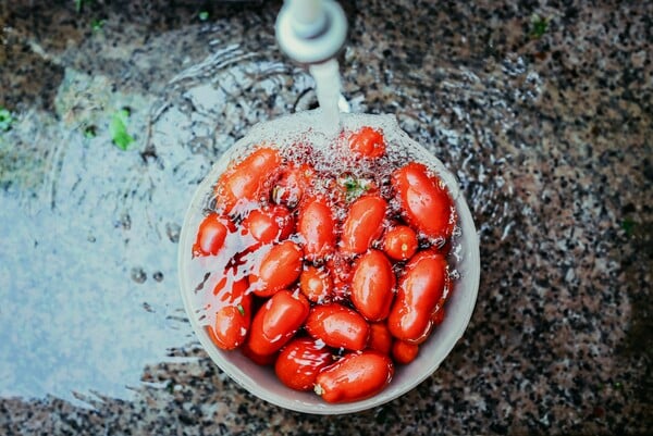 ΦΡΟΥΤΑ ΛΑΧΑΝΙΚΑ ΑΠΟΛΥΜΑΝΣΗ ΠΛΥΣΙΜΟ ΚΑΘΑΡΙΣΜΑ