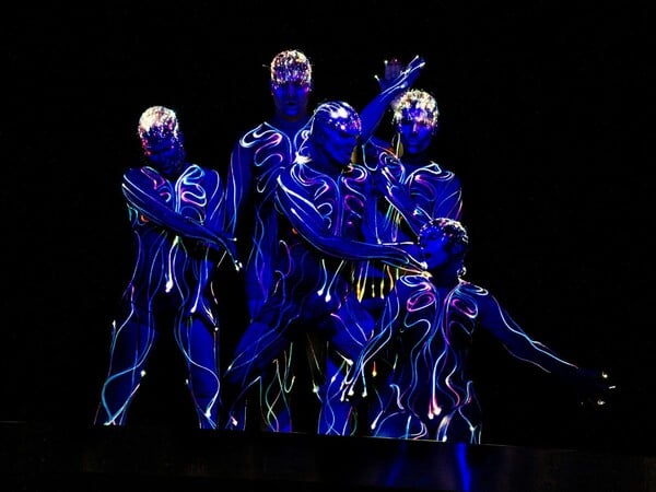 Λέσλι Τράβερς: «Η όπερα είναι ένας κόσμος χωρίς όρια» 