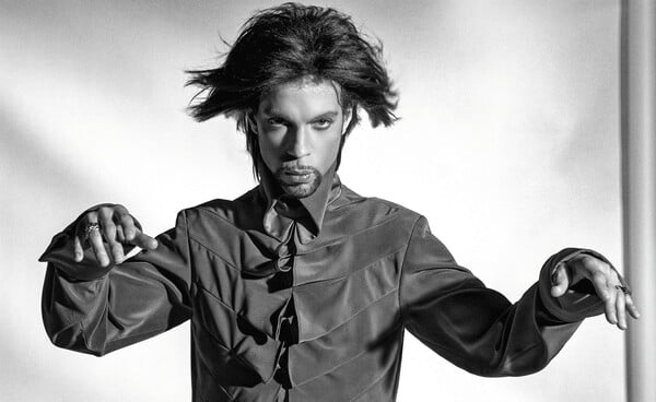 Ο Prince όπως δεν τον βλέπαμε συνήθως, στο νέο λεύκωμα του Στιβ Παρκ