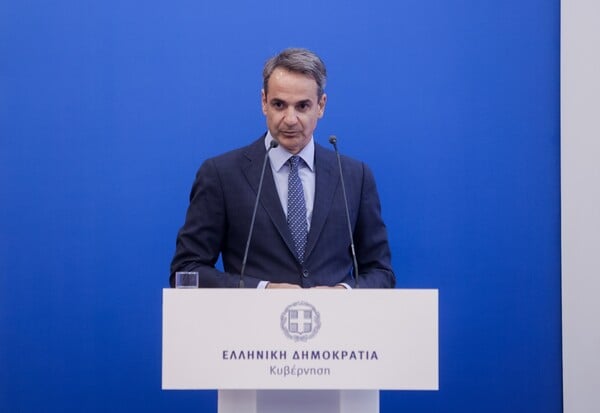 ΑΠΑΓΟΡΕΥΣΗ SOCIAL ΑΝΗΛΙΚΟΙ ΚΑΤΩ 15 ΕΤΩΝ ΜΗΤΣΟΤΑΚΗΣ