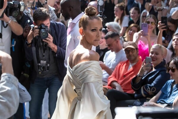 ΣΕΛΙΝ ΝΤΙΟΝ ΠΑΡΙΣΙ ΜΟΔΑ