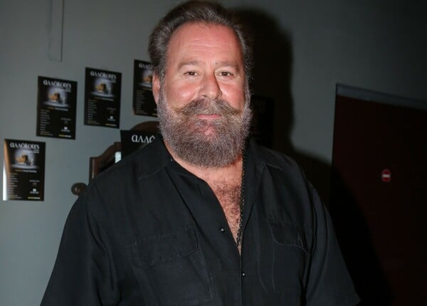 ΚΩΣΤΗΣ ΣΑΒΒΙΔΑΚΗΣ ΠΑΠΑΣ ΣΤΑΥΡΟΣ