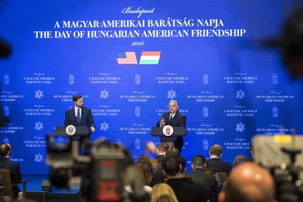 ΝΤΟΝΑΛΝΤ ΤΡΑΜΠ ΒΙΚΤΟΡ ΟΡΜΠΑΝ ΟΥΓΓΑΡΙΑ ΕΚΛΟΓΕΣ ΗΠΑ