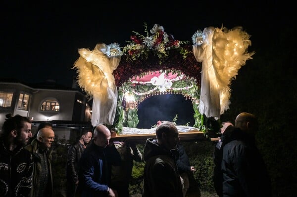 ΜΕΓΑΛΗ ΠΑΡΑΣΚΕΥΗ ΑΘΗΝΑ ΕΠΙΤΑΦΙΟΣ