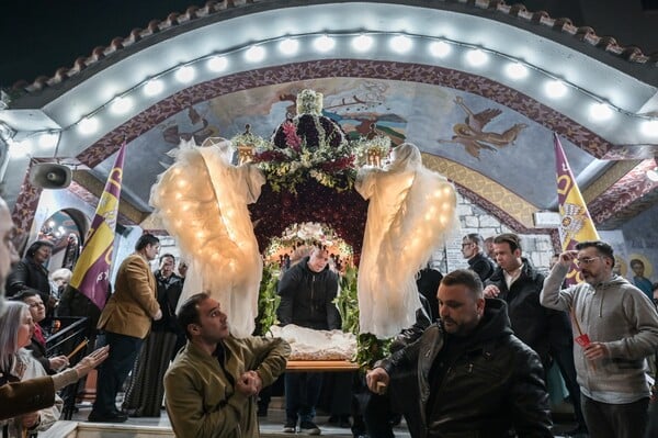 ΜΕΓΑΛΗ ΠΑΡΑΣΚΕΥΗ ΑΘΗΝΑ ΕΠΙΤΑΦΙΟΣ