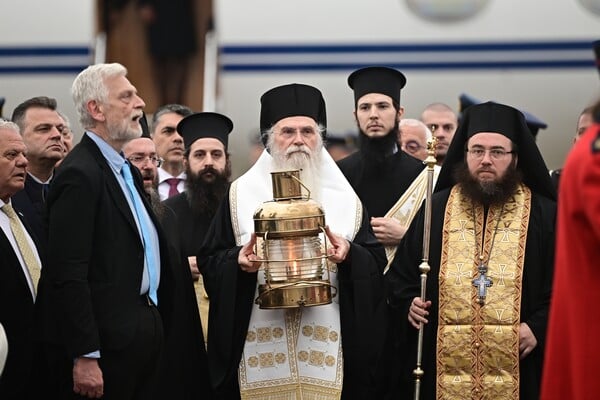 ΑΓΙΟ ΦΩΣ ΕΛΛΑΔΑ