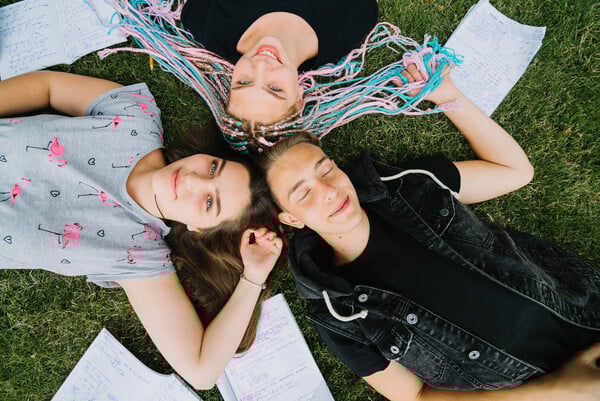 Όταν κάτι πάει στραβά εκτός σπιτιού: το “plan B” που χρειάζεται κάθε έφηβος