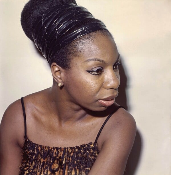 Γιατί η Νίνα Σιμόν ακούγεται ακόμη σαν απειλή