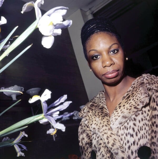 Γιατί η Νίνα Σιμόν ακούγεται ακόμη σαν απειλή