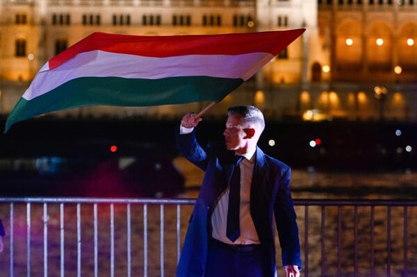 ΠΕΤΕΡ ΜΑΓΙΑΡ ΤΗΛΕΦΩΝΟ ΠΟΥΤΙΝ 