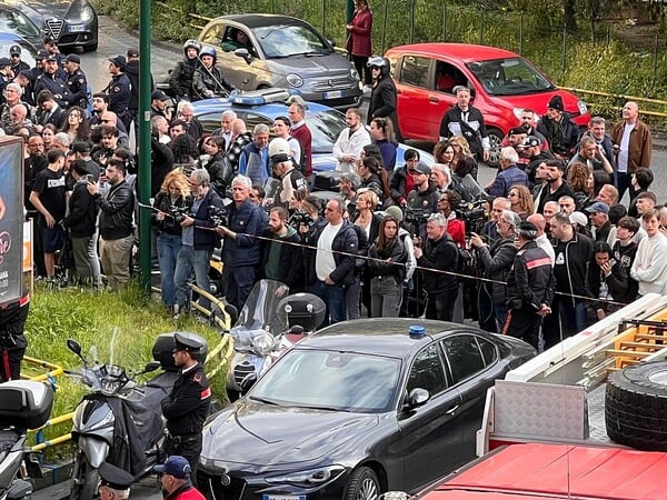 ΝΑΠΟΛΗ ΕΝΟΠΛΗ ΛΗΣΤΕΙΑ 