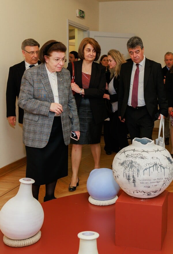 ΥΠΠΟ: Ξεκίνησε το διεθνές συνέδριο με θέμα την ελληνική χειροτεχνία 