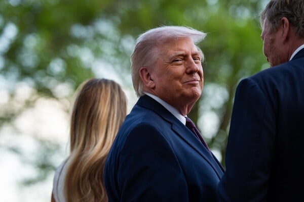 ΝΤΟΝΑΛΝΤ ΤΡΑΜΠ ΙΡΑΝ ΣΤΕΝΑ ΤΟΥ ΟΡΜΟΥΖ