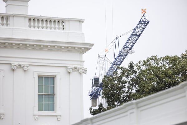 ΝΤΟΝΑΛΝΤ ΤΡΑΜΠ ΑΙΘΟΥΣΑ ΧΟΡΟΥ ΑΠΟΦΑΣΗ ΕΦΕΤΕΙΟ