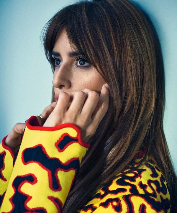 Η Πενέλοπε Κρουθ δεν έχει πάψει να φοβάται. Ούτε να μιλά