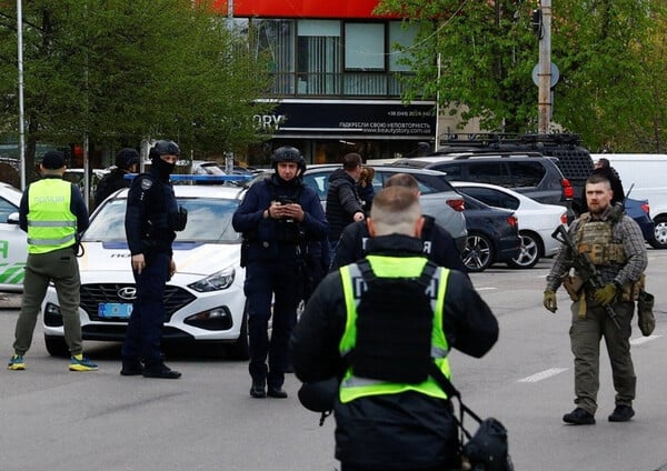 ΕΝΟΠΛΗ ΕΠΙΘΕΣΗ ΚΙΕΒΟ