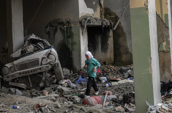 ΛΙΒΑΝΟΣ ΚΑΤΟΙΚΟΙ ΕΠΙΣΤΡΟΦΗ ΕΚΕΧΕΙΡΙΑ