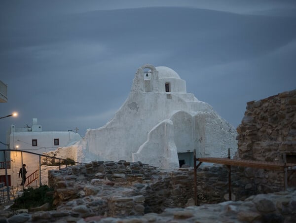 Μεταφυσική της Μυκόνου