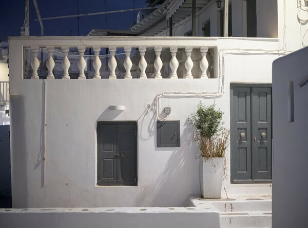 Μεταφυσική της Μυκόνου