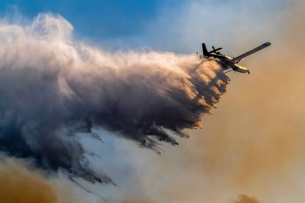 ΦΩΤΙΑ ΤΩΡΑ ΠΗΛΙΟ ΠΥΡΟΣΒΕΣΤΙΚΗ ΑΕΡΟΣΚΑΦΟΣ
