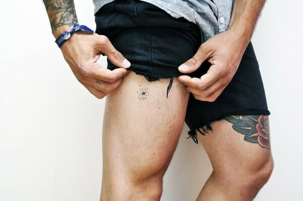 Η σχέση των Ελλήνων με το τατουάζ 