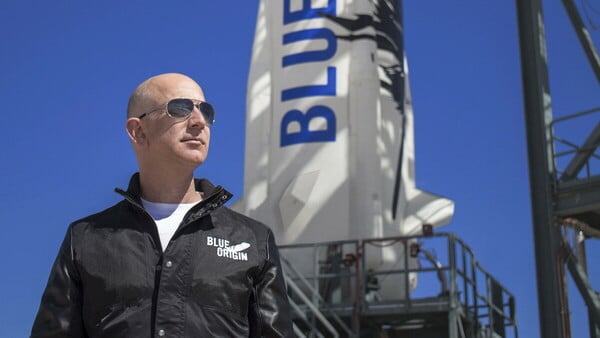 ΤΖΕΦ ΜΠΕΖΟΣ BLUE ORIGIN NASA ΔΟΡΥΦΟΡΟΣ