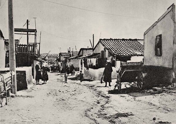 Περιήγηση στον μεσοπολεμικό Πειραιά