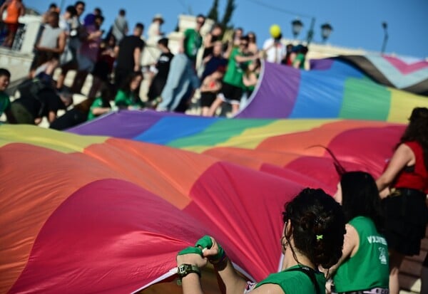 ΔΙΕΘΝΗΣ ΑΜΝΗΣΤΙΑ ΕΛΛΑΔΑ ΕΚΘΕΣΗ ΛΟΑΤΚΙ