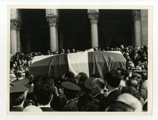 Δυο στιγμές λογοκρισίας