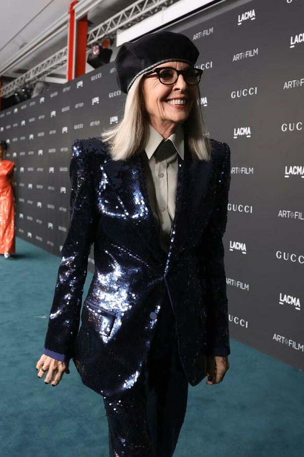 Η γκαρνταρόμπα και το βλέμμα της Νταϊάν Κίτον βγαίνουν στο σφυρί