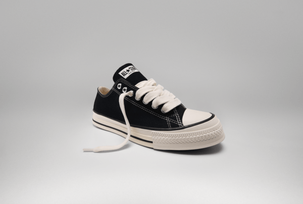 Το Converse Chuck Taylor Throwback φέρνει ένα κομμάτι ιστορίας στο σύγχρονο στυλ