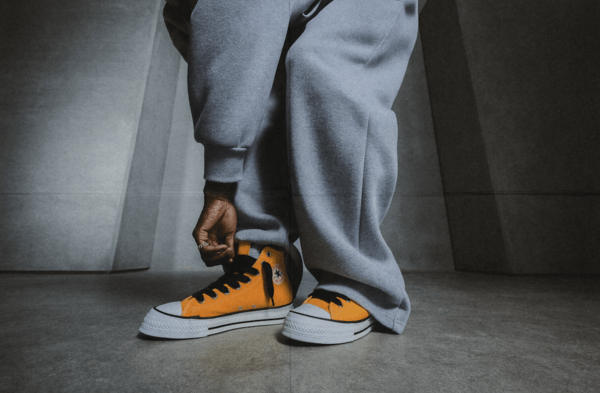 Το Converse Chuck Taylor Throwback φέρνει ένα κομμάτι ιστορίας στο σύγχρονο στυλ