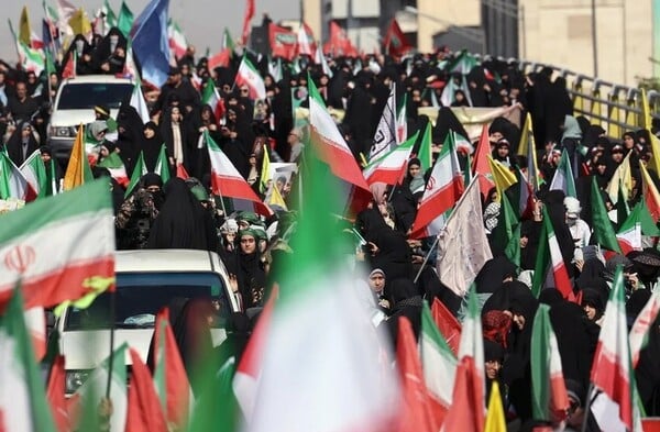 ΙΡΑΝ ΠΟΛΙΤΕΣ ΣΥΓΚΕΝΤΡΩΣΕΙΣ