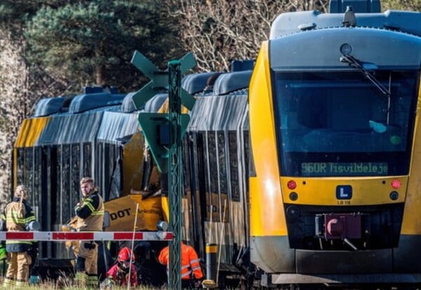 ΔΑΝΙΑ ΤΡΕΝΑ ΣΥΓΚΡΟΥΣΗ ΤΡΑΥΜΑΤΙΕΣ