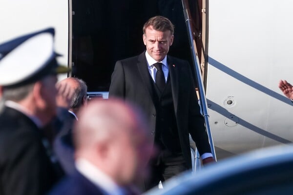 ΕΜΑΝΟΥΕΛ ΜΑΚΡΟΝ ΕΛΛΑΔΑ ΓΑΛΛΙΑ ΑΘΗΝΑ ΕΠΙΣΚΕΨΗ