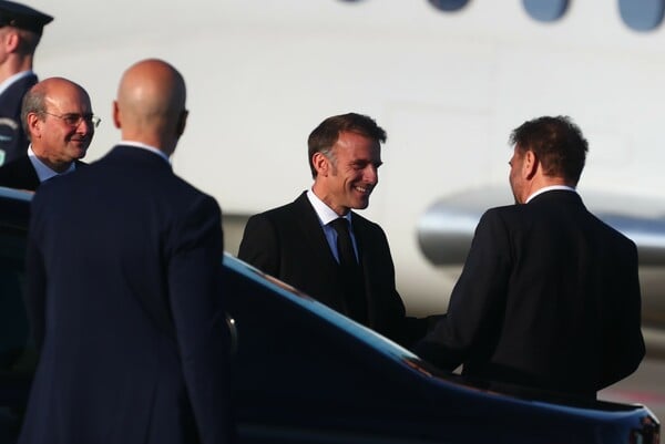 ΕΜΑΝΟΥΕΛ ΜΑΚΡΟΝ ΕΛΛΑΔΑ ΓΑΛΛΙΑ ΑΘΗΝΑ ΕΠΙΣΚΕΨΗ