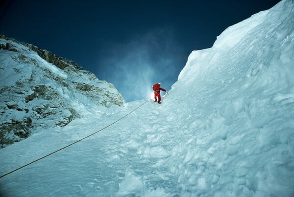 ΕΒΕΡΕΣΤ ΠΑΓΟΒΟΥΝΟ 