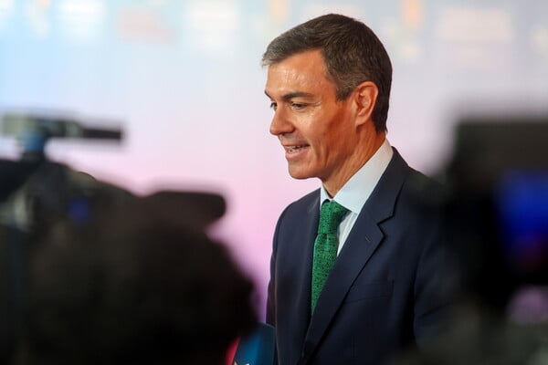 ΠΕΔΡΟ ΣΑΝΤΣΕΘ ΚΥΡΩΣΕΙΣ ΗΠΑ ΝΑΤΟ