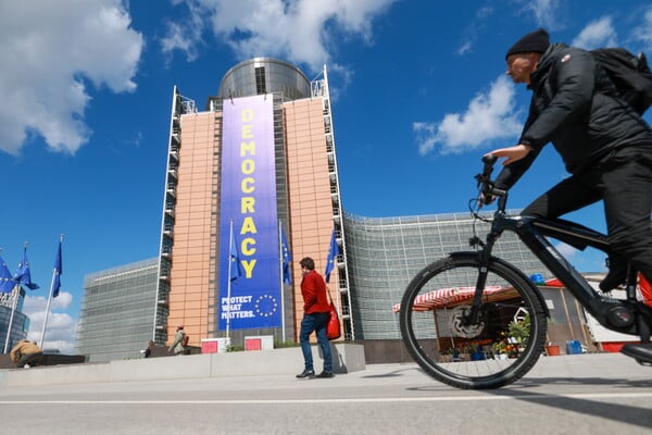 ΧΗΜΙΚΑ ΕΥΡΩΠΑΪΚΗ ΕΝΩΣΗ ΕΕ ΑΠΑΓΟΡΕΥΣΗ ΚΑΘΥΣΤΕΡΗΣΕΙΣ