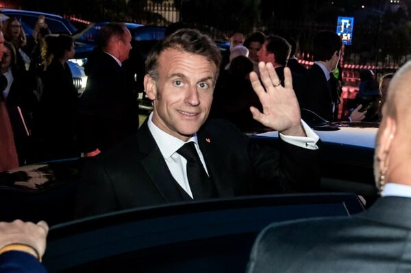 ΕΜΑΝΟΥΕΛ ΜΑΚΡΟΝ ΕΠΙΣΚΕΨΗ ΑΘΗΝΑ