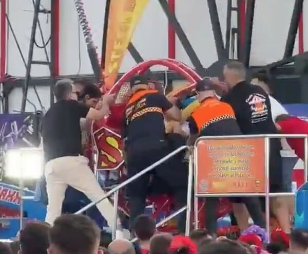 ΙΣΠΑΝΙΑ ΑΤΥΧΗΜΑ ΠΑΙΧΝΙΔΙ ΤΡΑΥΜΑΤΙΕΣ ΛΟΥΝΑ ΠΑΡΚ