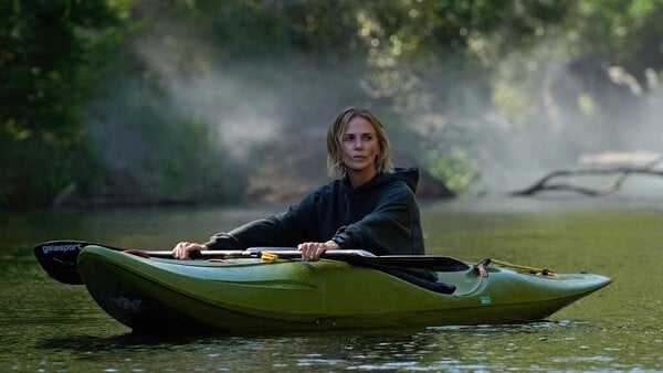 Στο «Apex» η Σαρλίζ Θερόν συνεχίζει το ταξίδι της στην υπέρβαση